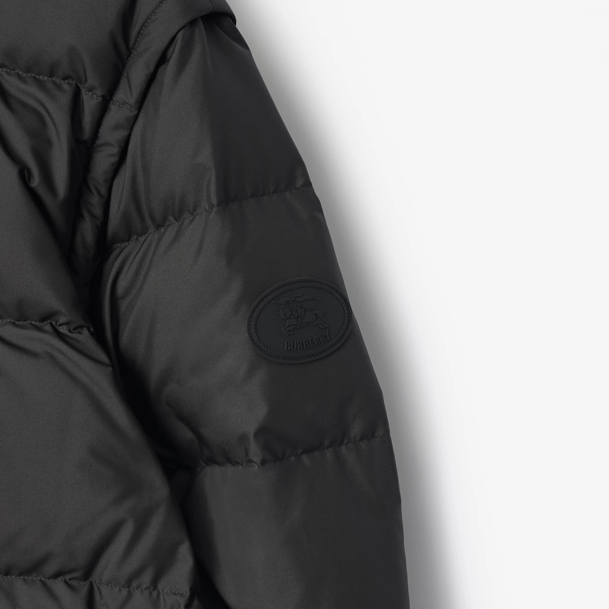 BURBERY Sleeve Puffer Jacket (BLACK)