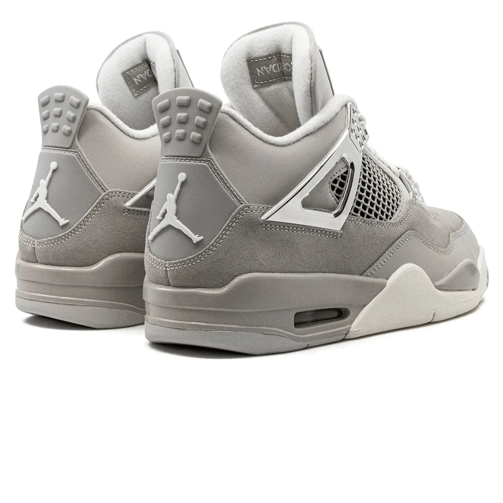 Air Jordan 4 Retro 'Frozen Moments'