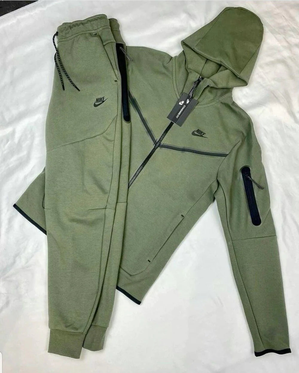 Nike Green Tech Fleece Hoodie & Joggers